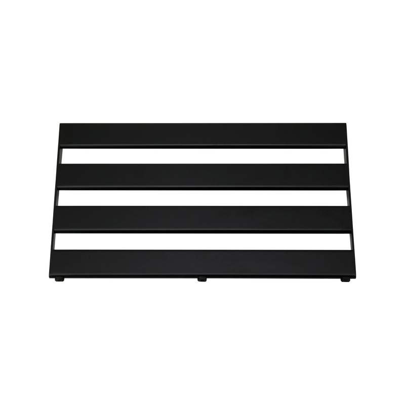 Mono Pedalboard Rail with Stealth Club Case – Medium